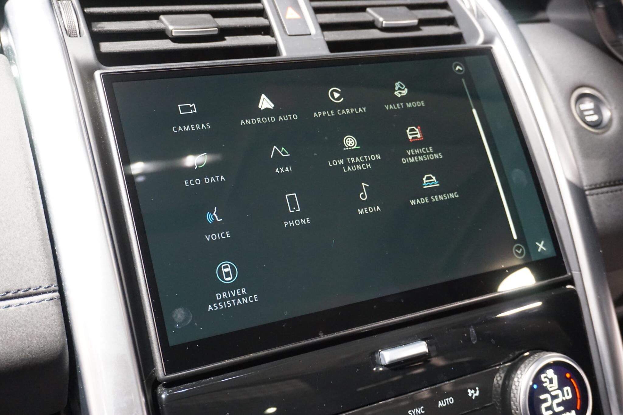 Land Rover Discovery 3.0 D300 MHEV SE SUV 5dr Diesel Auto 4WD Euro 6 (s/s) (300 ps)